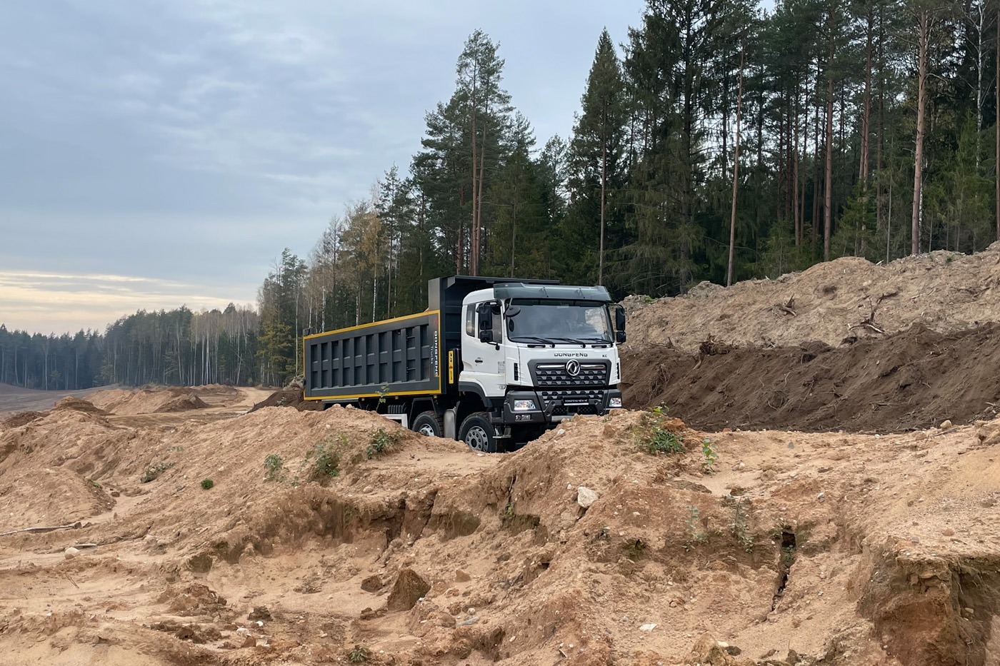 Зимнее обслуживание самосвала