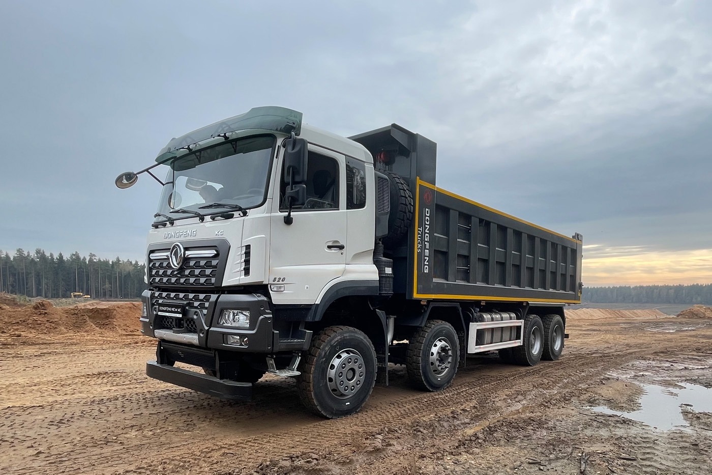 Зимнее обслуживание самосвала